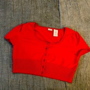 I cropped short sleeve button up sweater, red, juniors, XL, 15/17 (23-126)